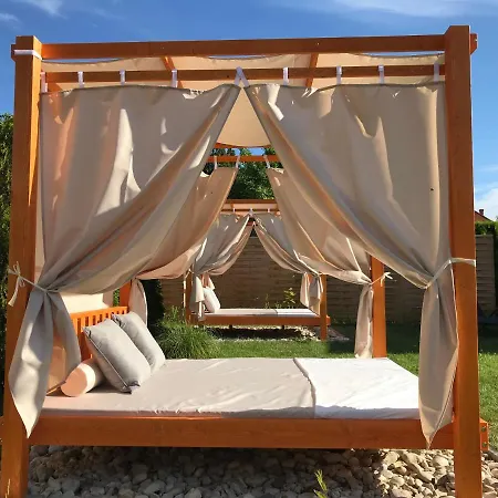 Aruba & Private Bed and Breakfast 4*