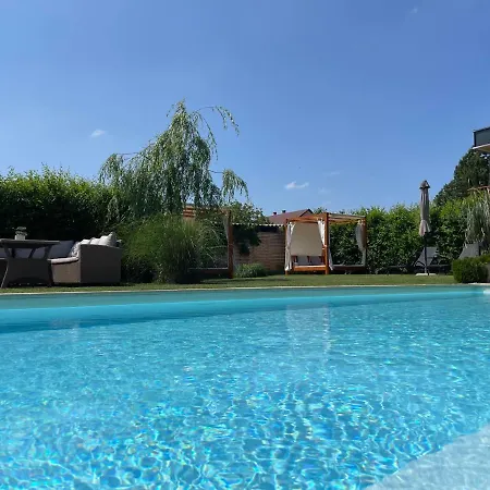 Aruba & Private Bed & Breakfast Keszthely