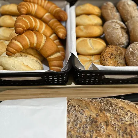 ベッド・アンド・ブレックファスト Aruba & Private ケストヘイ